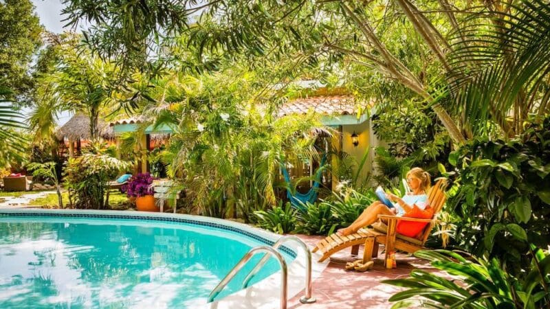aruba_boardwalk_pool