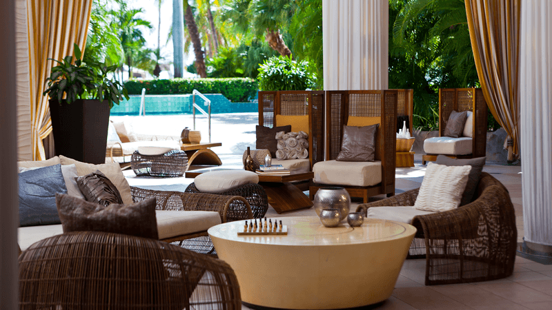 aruba_renaissance_resort_lobby