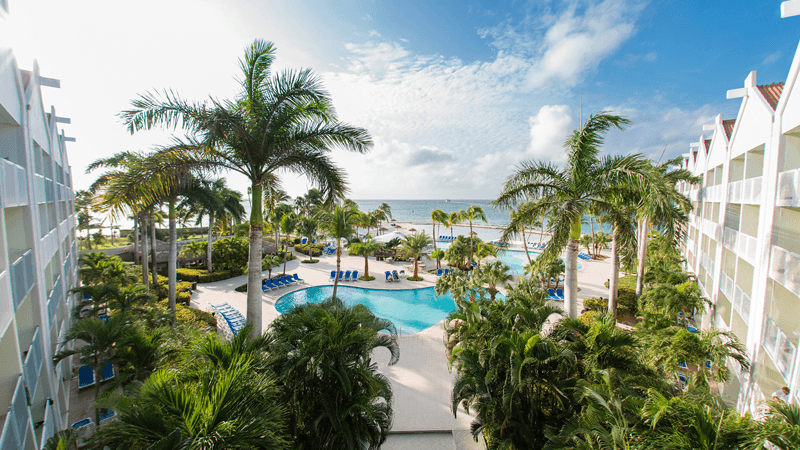 aruba_renaissance_resort_pool