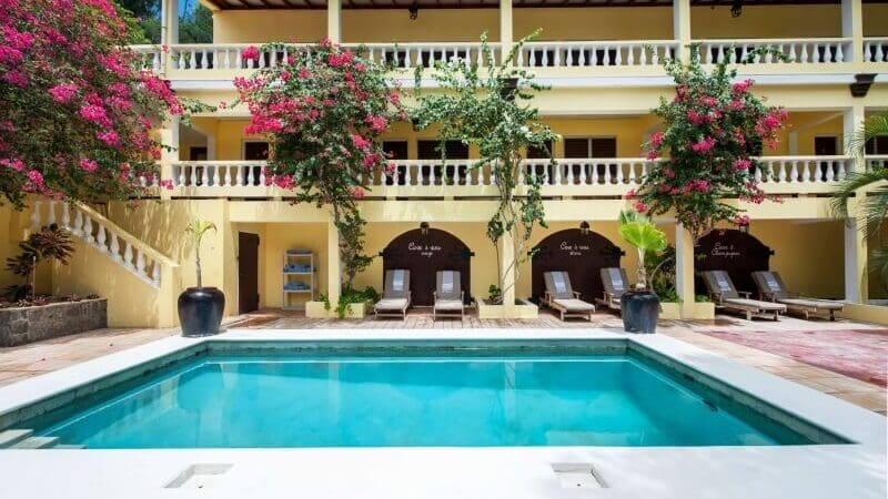 eustatius_old_gin_house_pool