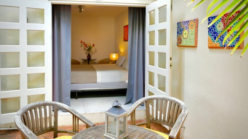 Wonders Cozy Colonial King Room (7)