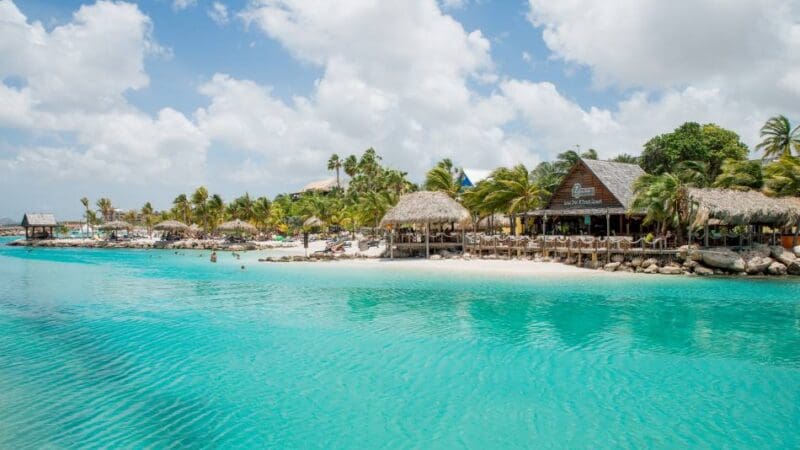 Lions Dive Beach Resort (1)