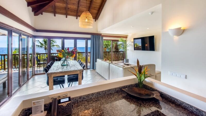 Lions Dive Beach Resort (2)