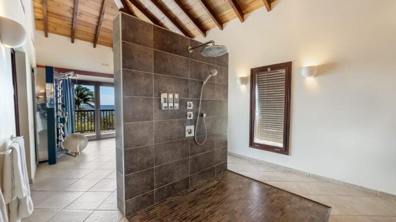 Lions Dive Beach Resort Penthouse (8)