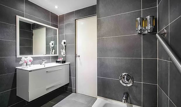Captain Dons Habitat Deluxe Ocean View (4)
