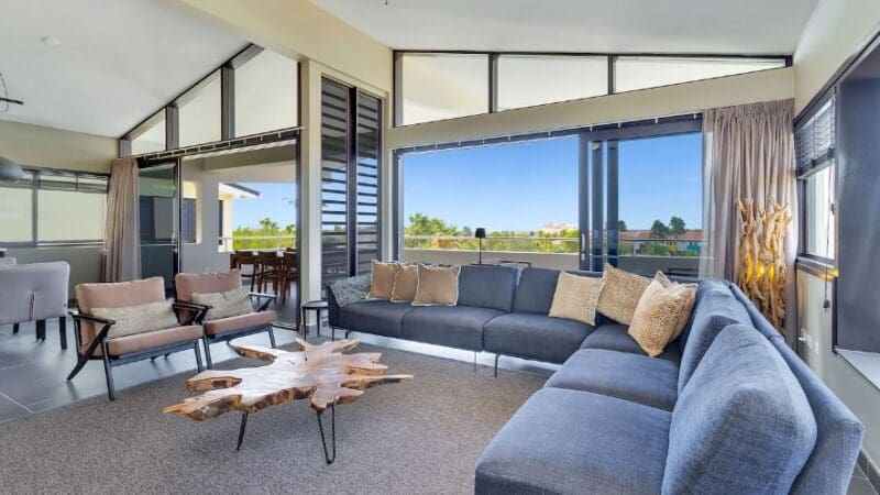 Delfins Beach Resort Penthouse (2)