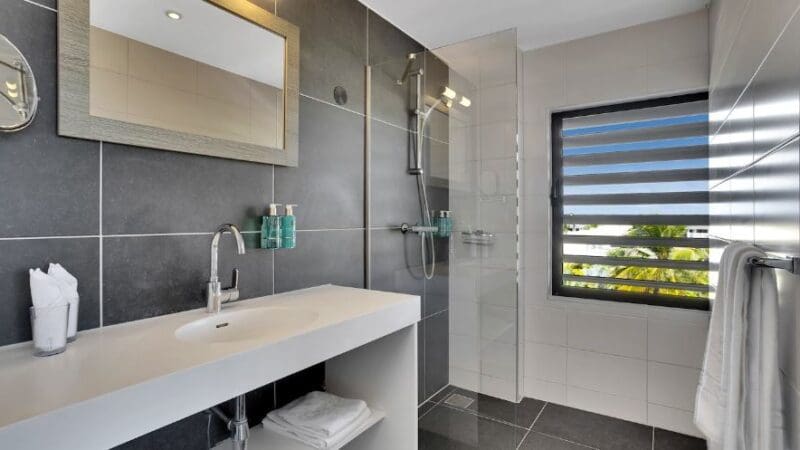 Delfins Beach Resort Penthouse Island View (6)