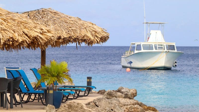 Divi Flamingo Beach Resort (14)