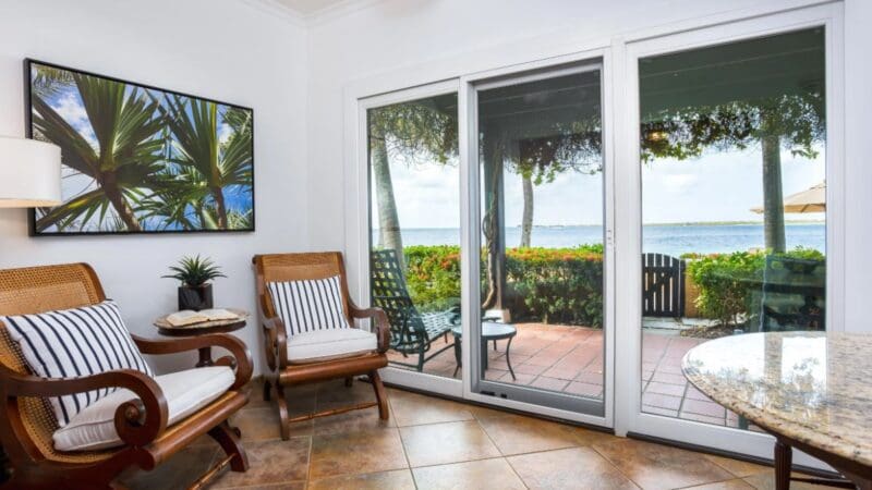 Harbour Village Premier Beachfront Suites (6)