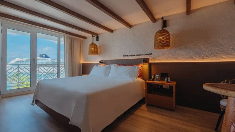 Renaissance Wind Creek Ocean Room (10)